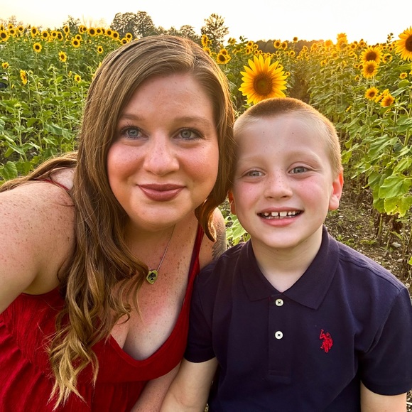 Poshing Kait ๐ - Picture 2 of 3